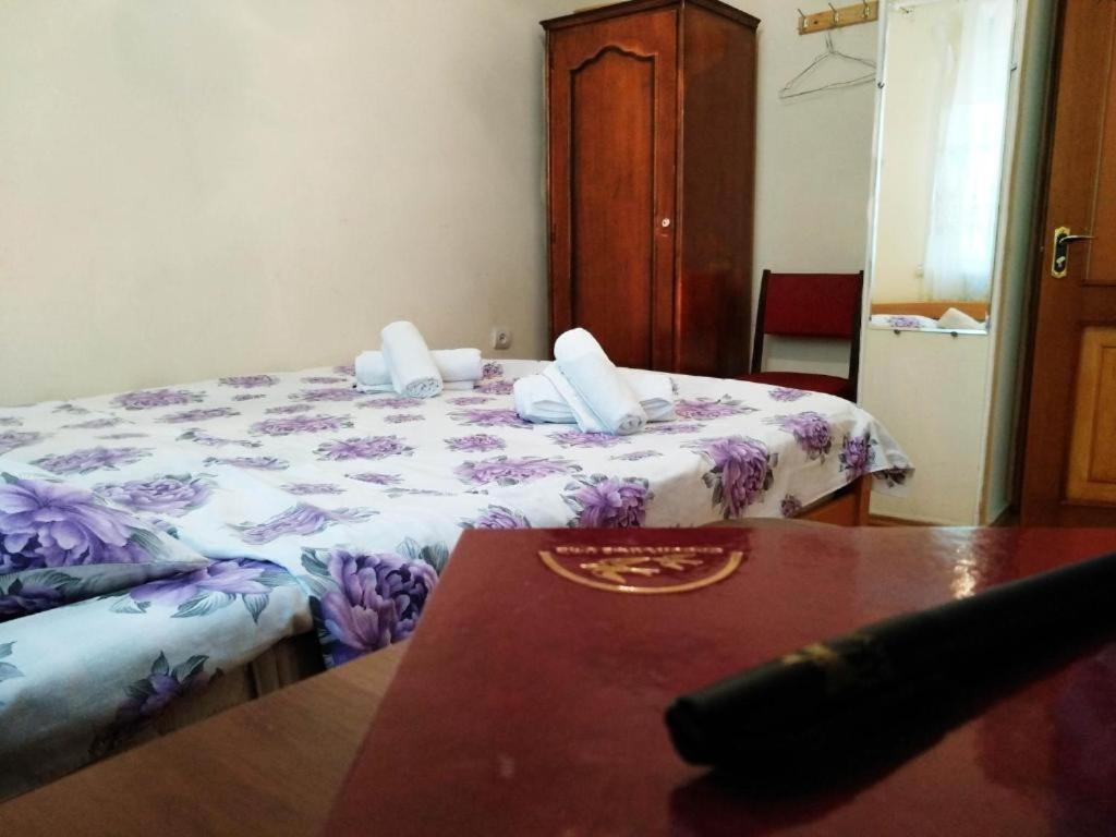 Hostel Sakharov & Tours Yerevan Exterior photo