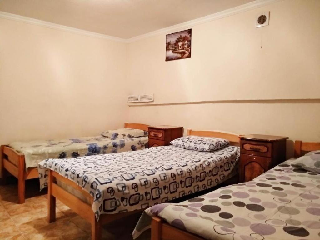 Hostel Sakharov & Tours Yerevan Exterior photo